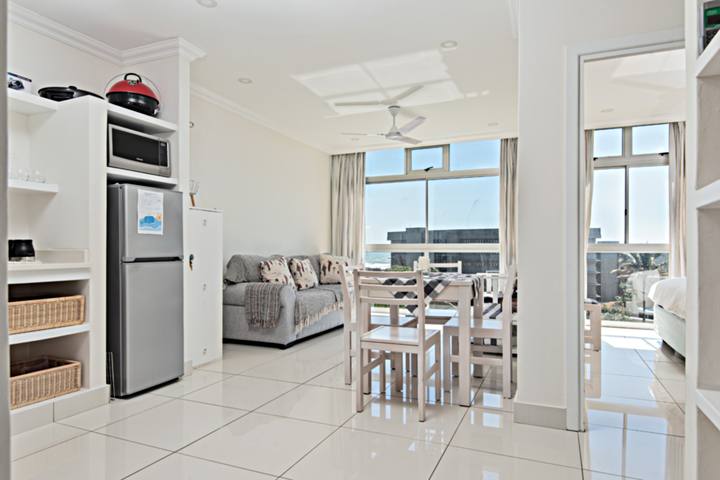 La Ballito 606 Lounge and Dining